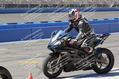 media/Aug-27-2022-Fastrack Riders (Sat) [[c588535105]]/Level 4/Grid/